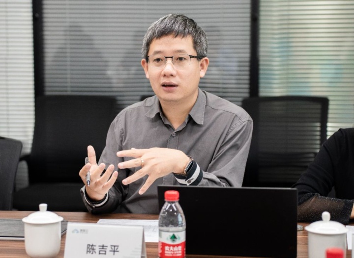 工信部信发司领导一行莅临袋鼠云考察调研 工信部信发司领导一行莅临袋鼠云考察调研